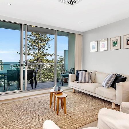 Waterfront Resort-Style Living At Glenelg Beach Adelaide Buitenkant foto